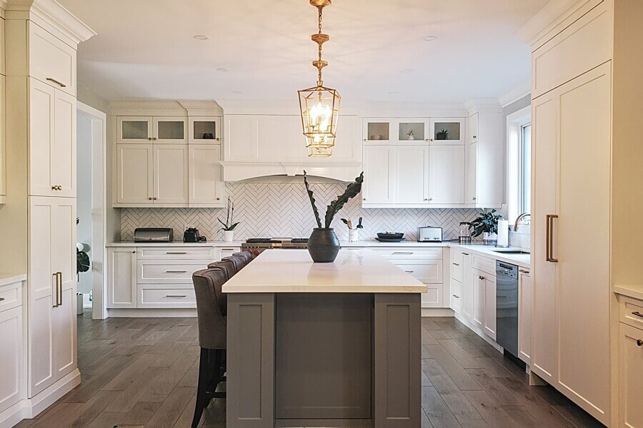 Gourmet chef's kitchen